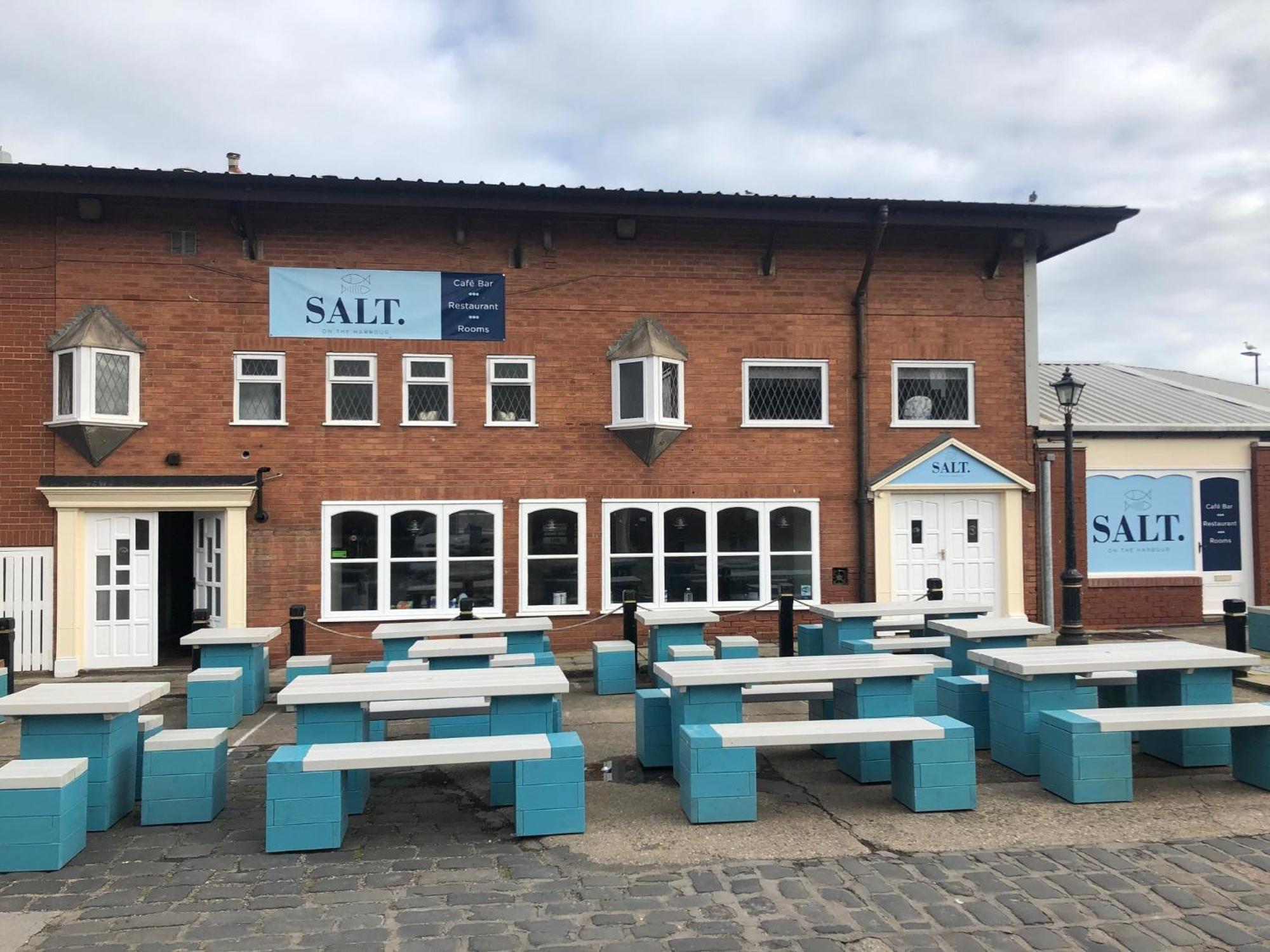 Salt On The Harbour Bed & Breakfast