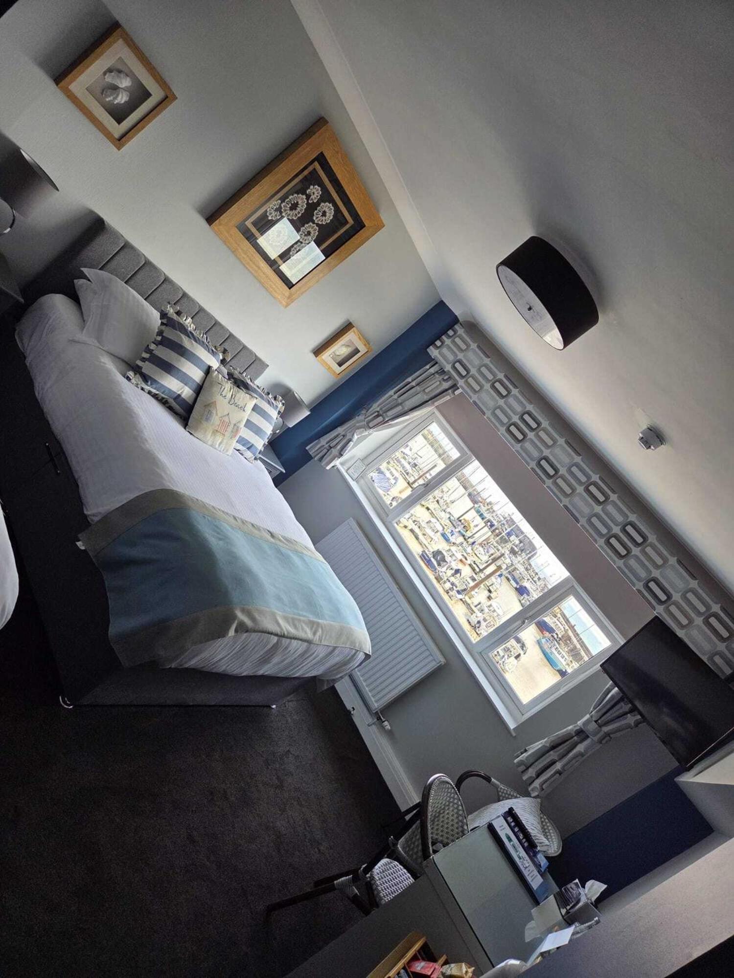 Salt On The Harbour Bed & Breakfast